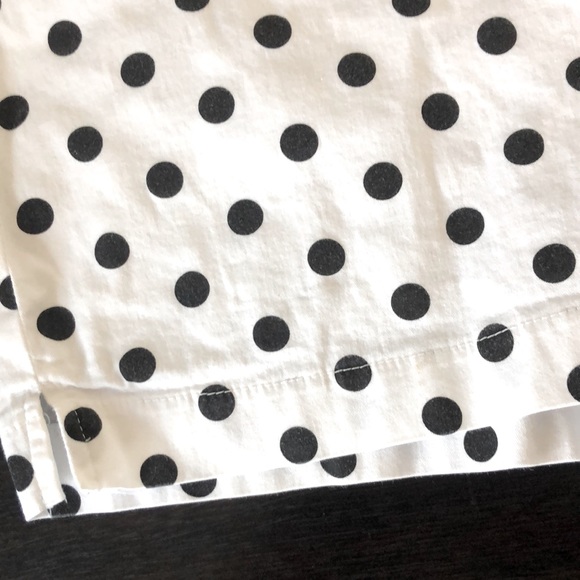 ❌SOLD❌ Forever 21 Black & White Polka Dot Shorts Size Medium - Picture 5 of 12
